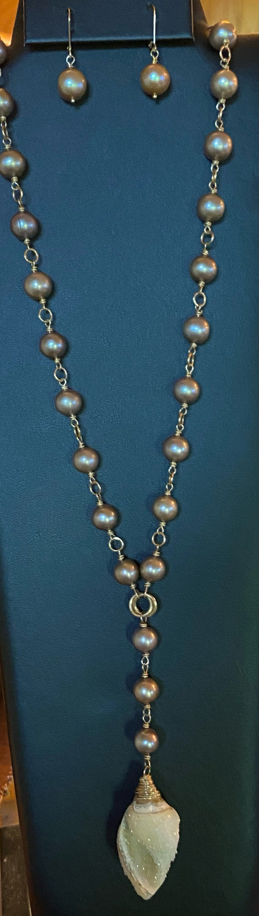 Pearl Chain with Druzy Shell Dangle