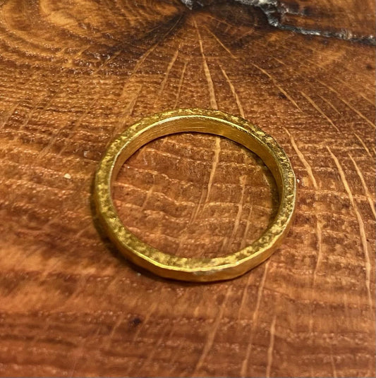 2.75mm Hammered Gold Ring